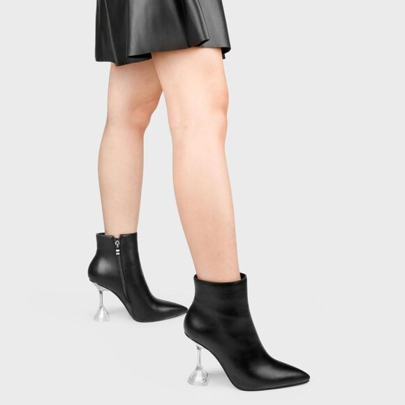 Closed Pointed Toe Ankle Boots - Picture 5 of 6